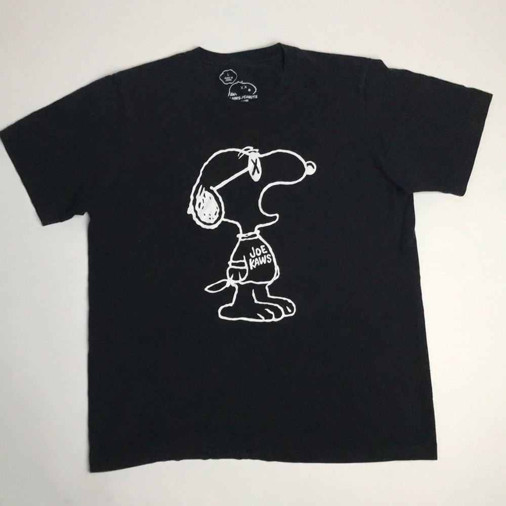 Kaws x Peanuts Uniqlo collection shirt